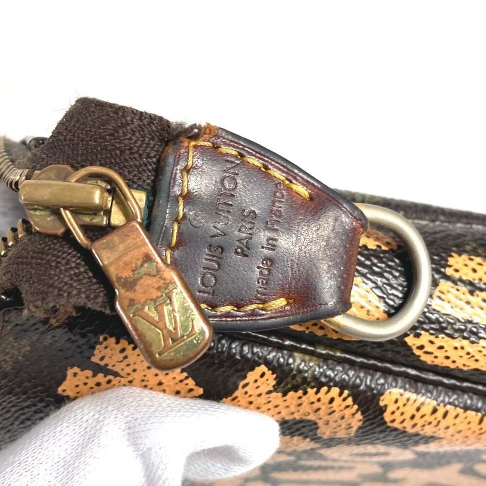 LOUIS VUITTON Authentic Brown Monogram Canvas Pochette Shoulder Bag - Picture 6 of 10